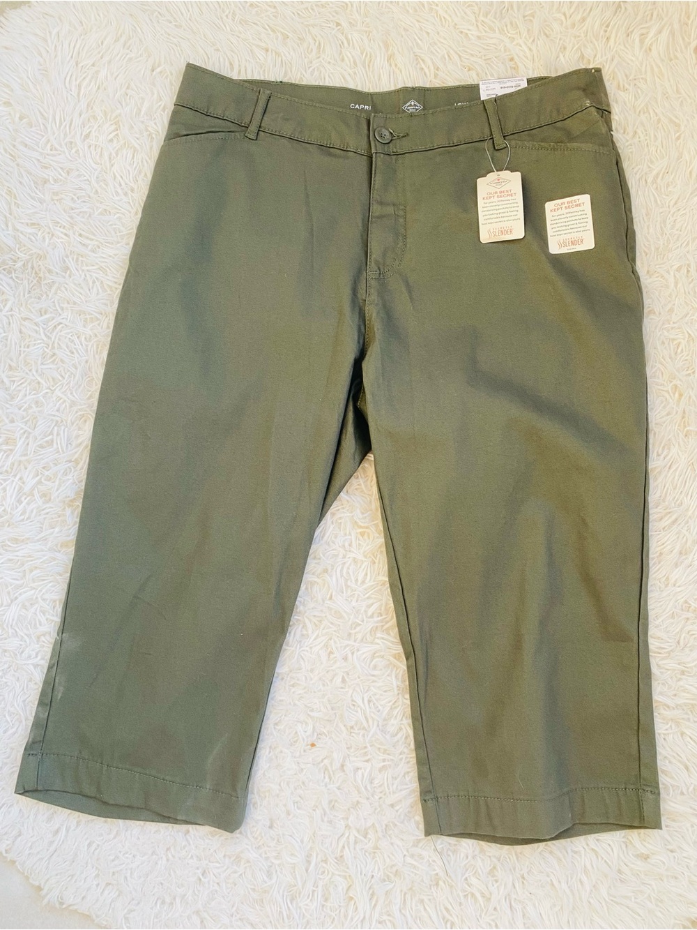 St. John’s Bay Secretly Slender Olive Capri Pants Plus Size 16w NWT